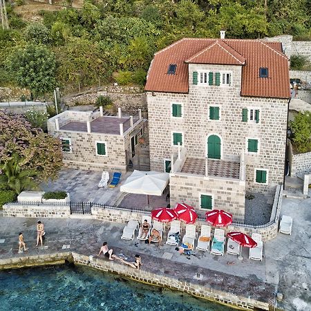 Apartments Barizon Lustica Bagian luar foto