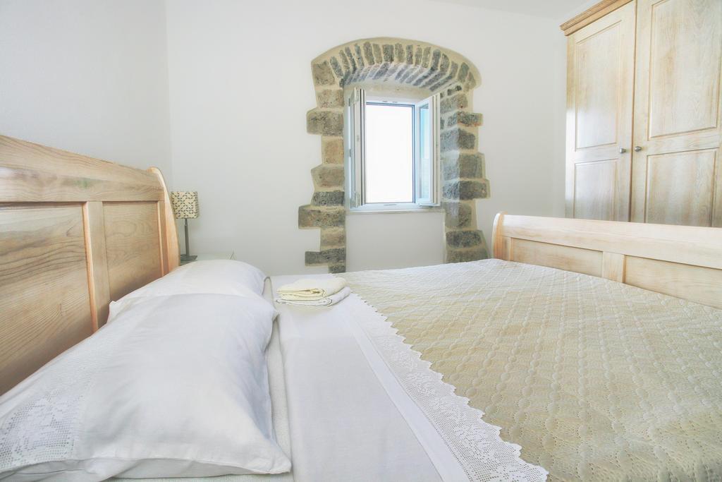 Apartments Barizon Lustica Bagian luar foto